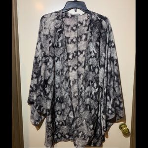 Snake print kimono